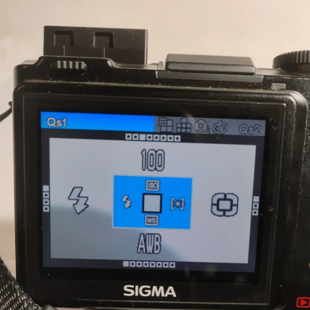 SIGMA DP1x Digital Camera with Lens - Tested Good - Film Camera Black JP